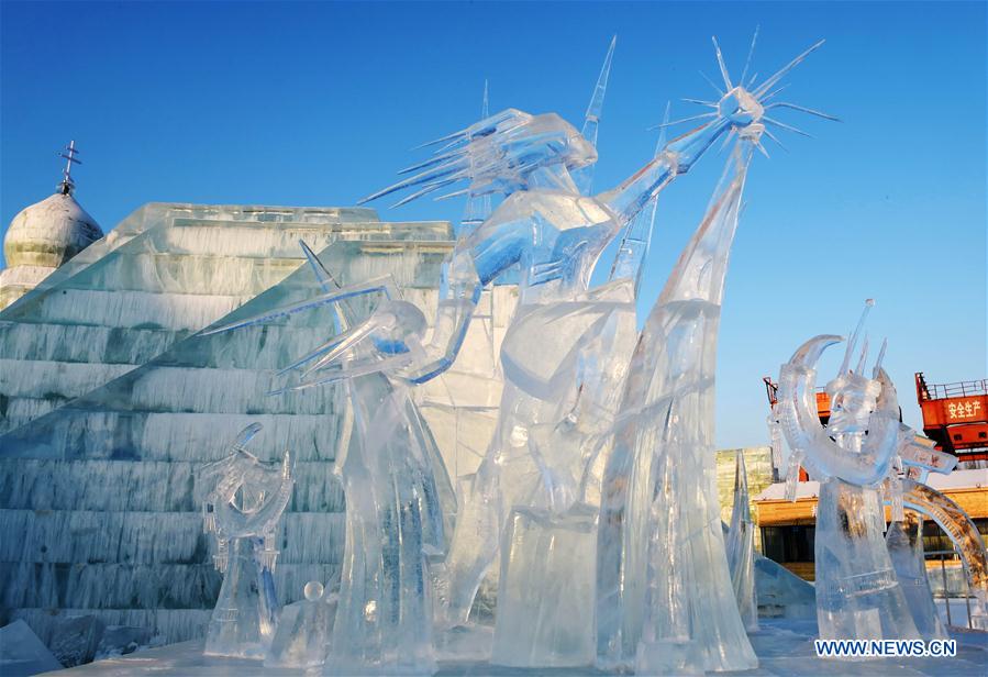 CHINA-HARBIN-ICE SCULPTURE CONTEST (CN)