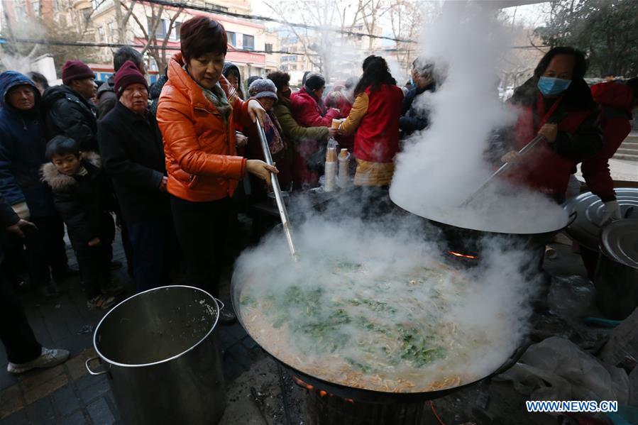 #CHINA-LABA FESTIVAL-FREE LABA PORRIDGE (CN)