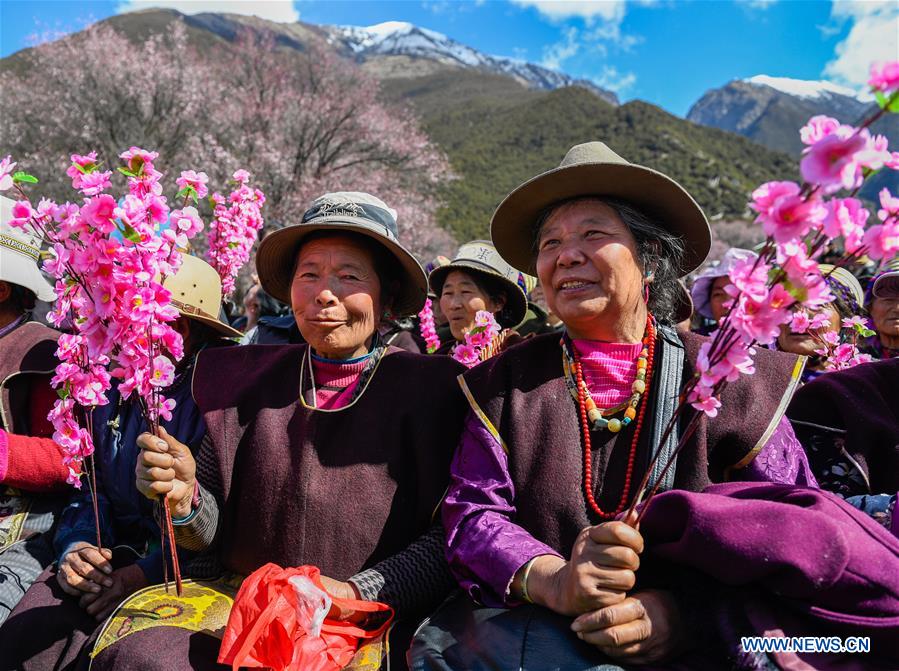 CHINA-TIBET-TOURISM SEASON (CN)