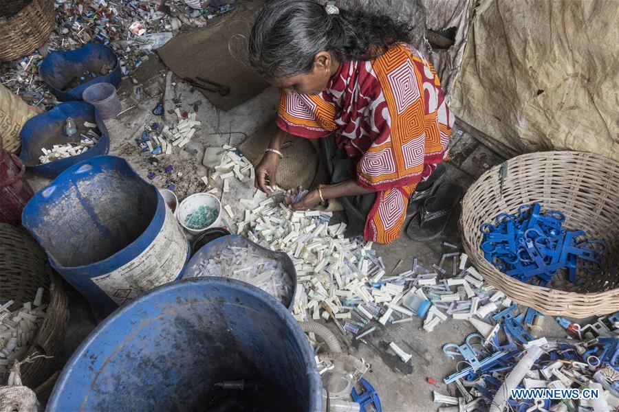 INDIA-KOLKATA-EARTH DAY