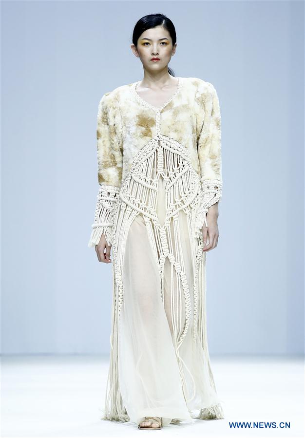 CHINA-BEIJING-GRADUATE FASHION WEEK (CN)