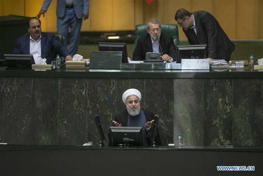 IRAN-TEHRAN-ROUHANI-ECONOMY-PARLIAMENT