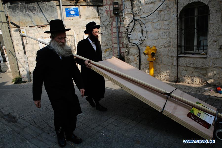 MIDEAST-JERUSALEM-SUKKOT FESTIVAL-PREPARATION