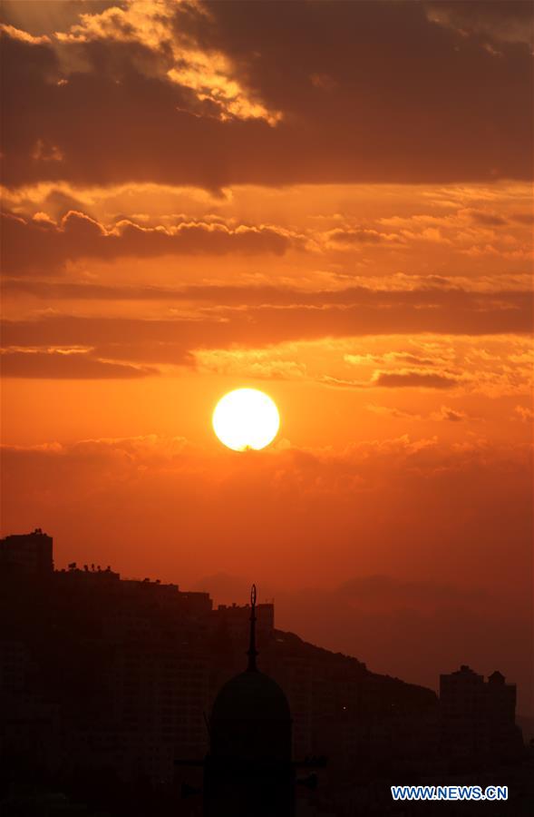 MIDEAST-NABLUS-SUNRISE