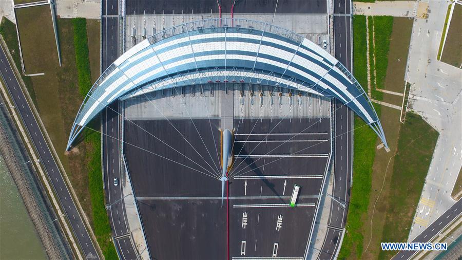 CHINA-HONG KONG-ZHUHAI-MACAO BRIDGE-PUBLIC TRAFFIC-OPEN (CN)