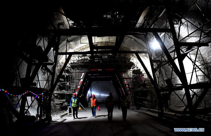 CHINA-HENAN-TUNNEL-CONSTRUCTION (CN)