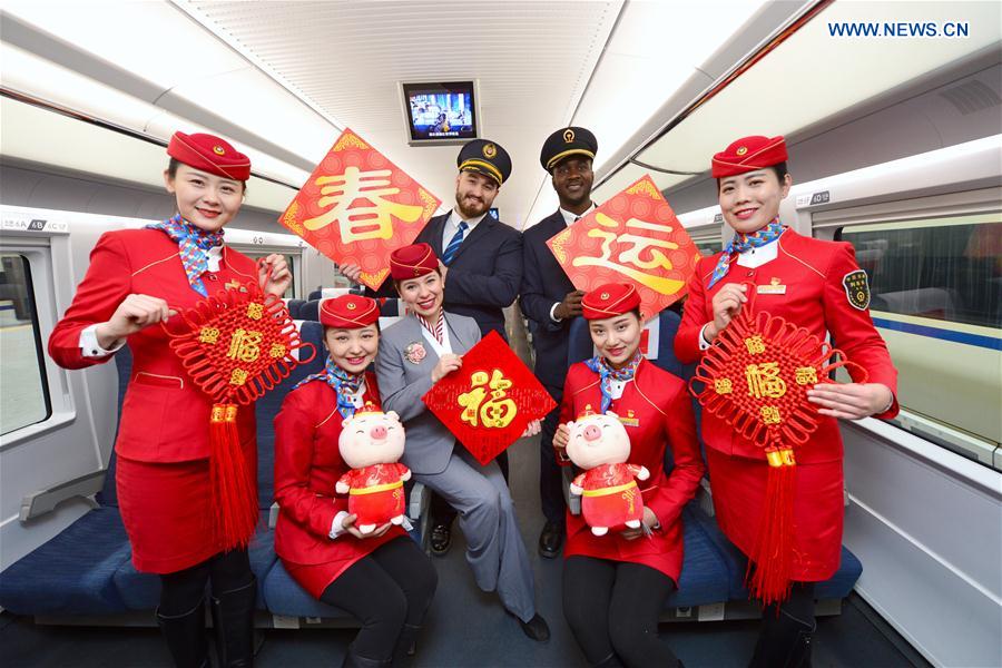 #CHINA-XI'AN-SPRING FESTIVAL-FOREIGN VOLUNTEERS (CN)