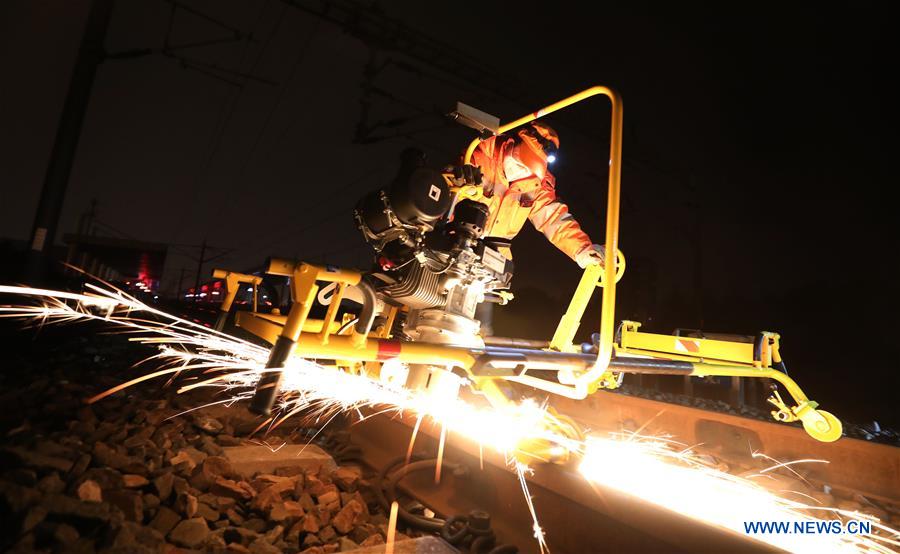 CHINA-SHANGHAI-HIGH-SPEED RAILWAY-MAINTENANCE (CN)