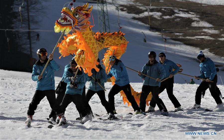 (SP)SLOVENIA-KRANJSKA GORA-CHINESE GRAGON