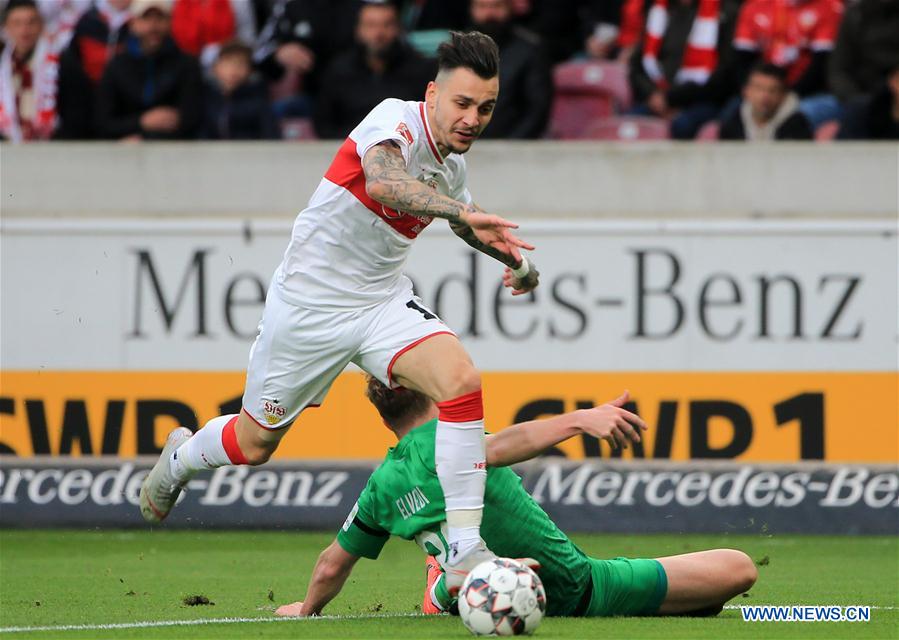 (SP)GERMANY-STUTTGART-SOCCER-BUNDESLIGA-STUTTGART VS MOENCHENGLADBACH