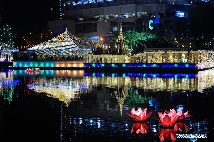 SRI LANKA-COLOMBO-VESAK FESTIVAL