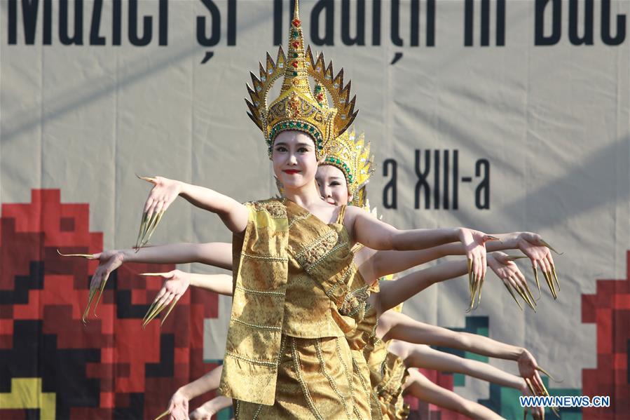 ROMANIA-BUCHAREST-FOLKLORE FESTIVAL 