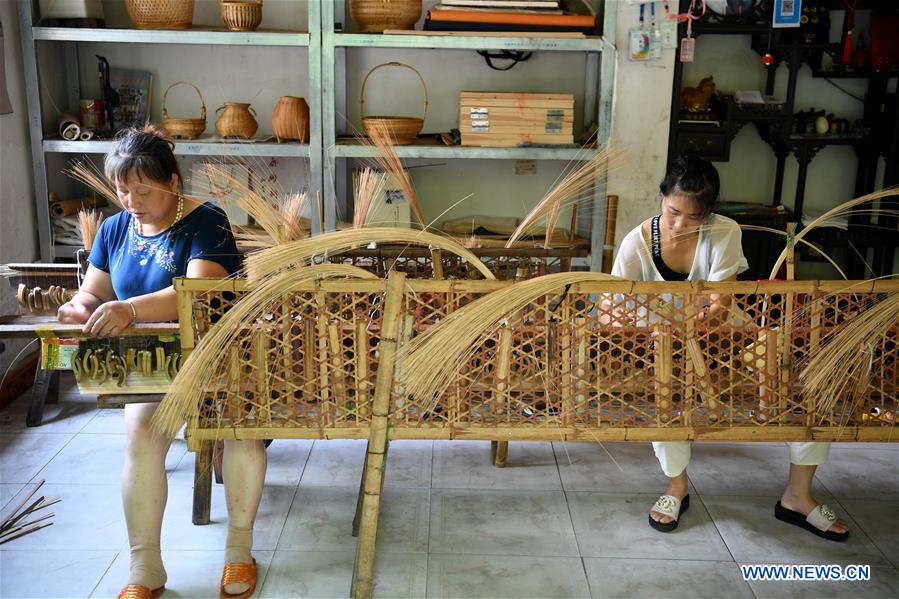 CHINA-ANHUI-JINGXIAN COUNTY-BAMBOO SCREEN (CN)