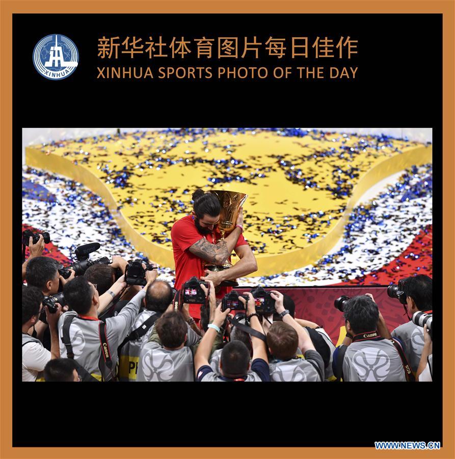 (SP)XINHUA SPORTS PHOTOS OF THE DAY