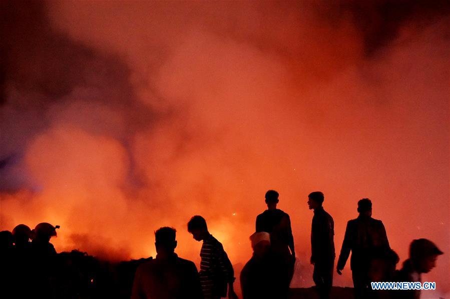 BANGLADESH-DHAKA-SLUM-FIRE