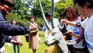 Shanghai Zoo holds activity to call for Tibetan antelopes protection