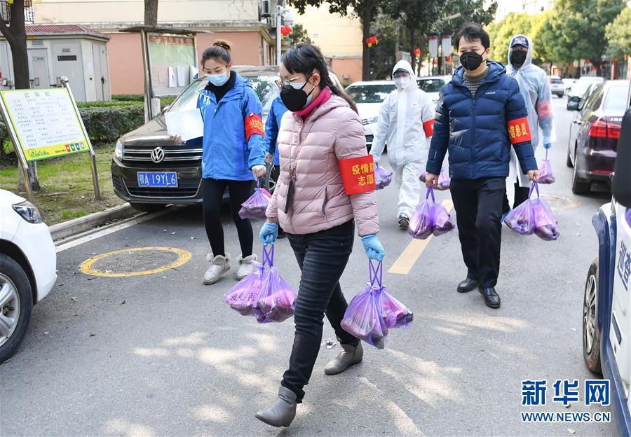 （总书记推动的改革身边事·基层治理改革篇·图文互动）（4）特写：“铜墙铁壁”是怎样炼成的？——小村战“疫”折射基层治理密码