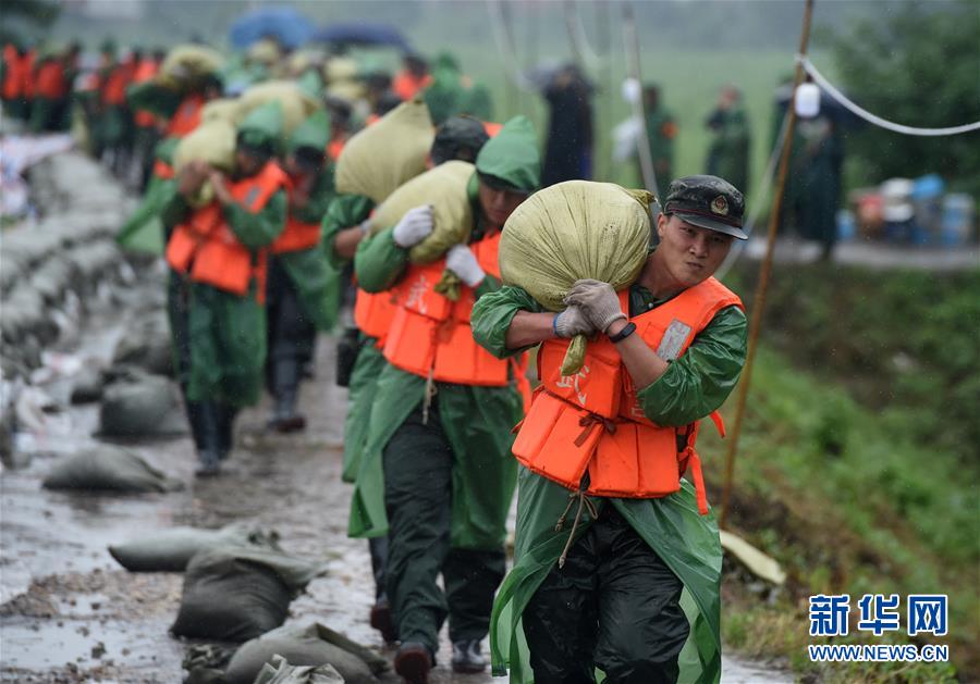 （在习近平新时代中国特色社会主义思想指引下——新时代新作为新篇章·习近平总书记关切事·图文互动）（5）一切为了人民——写在全国防汛救灾取得阶段性重大胜利之时