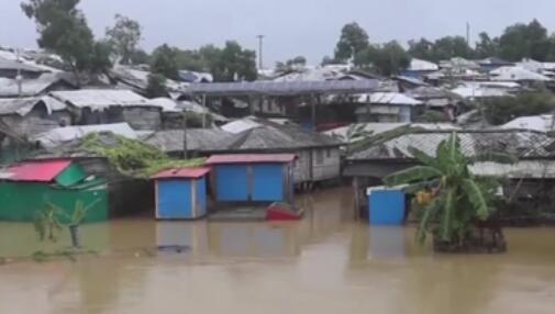 天灾！暴雨倾盆 孟加拉国难民村30万人被困